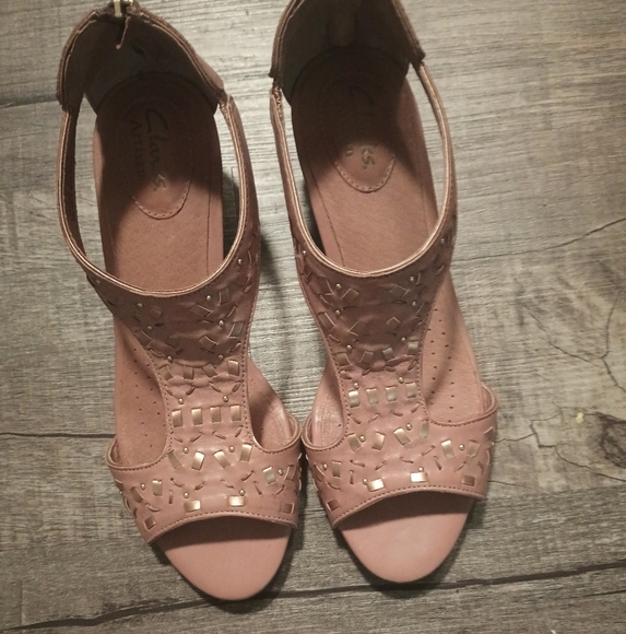 Clarks Artisan Wedge Sandals - Picture 5 of 5